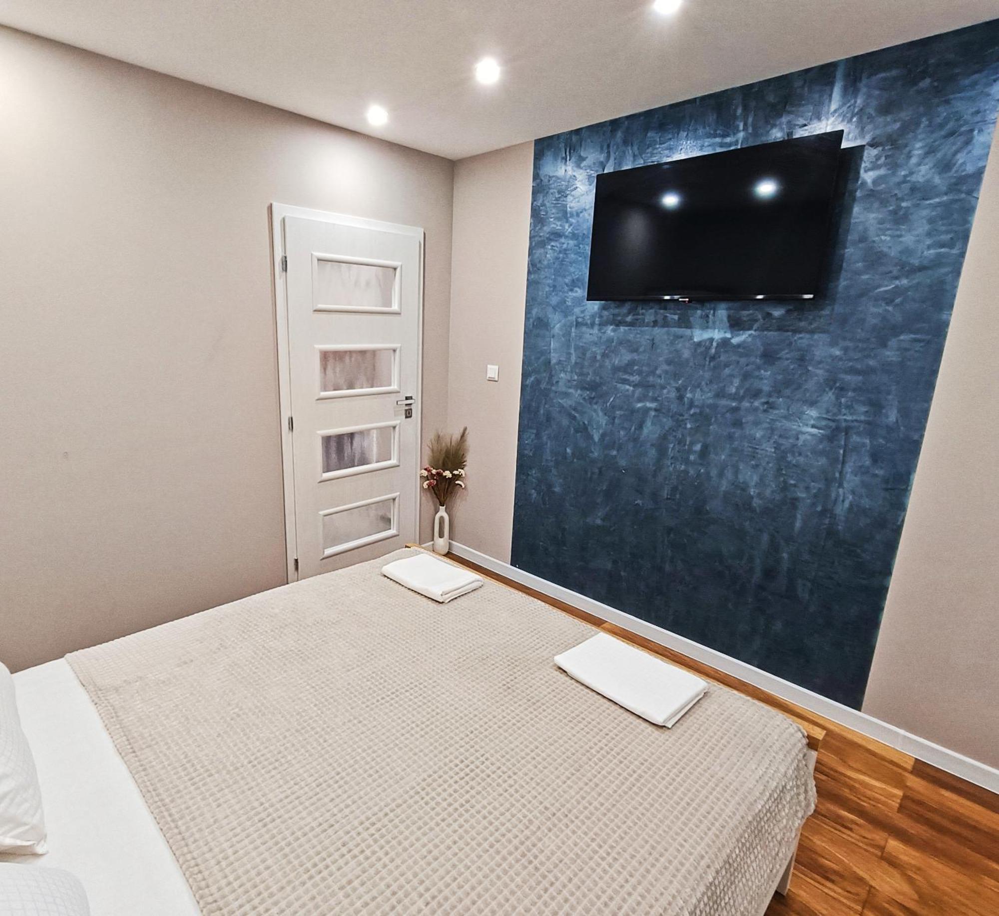 Mdm Apartment City Center Felicita Deluxe 루세 외부 사진