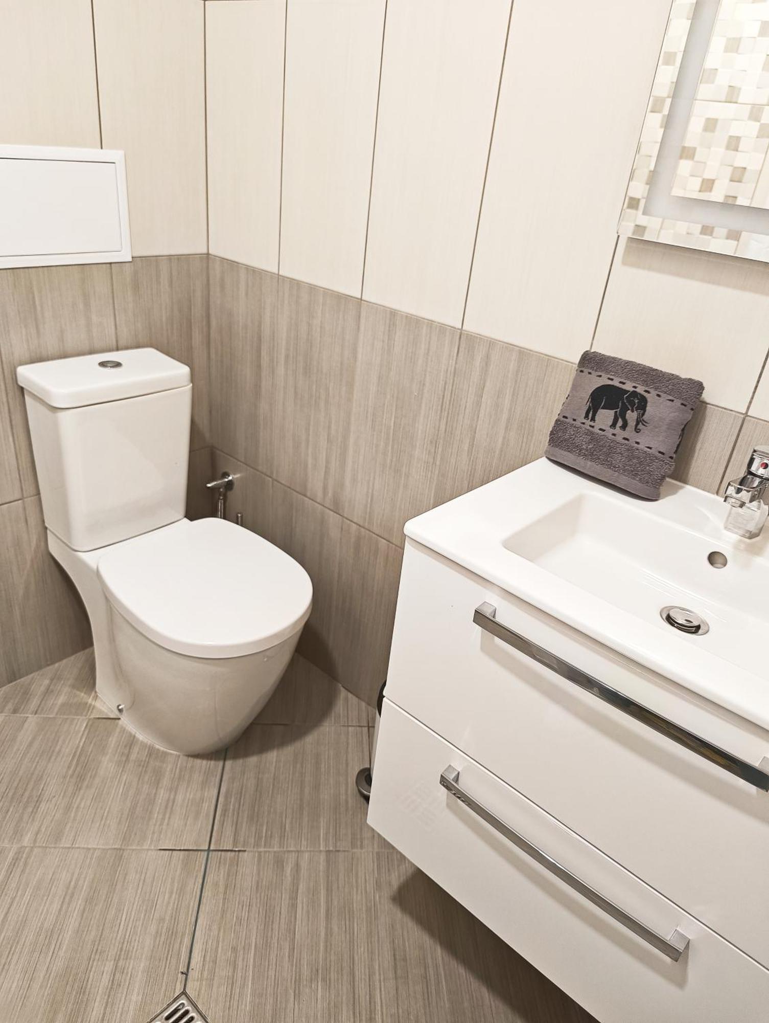 Mdm Apartment City Center Felicita Deluxe 루세 외부 사진